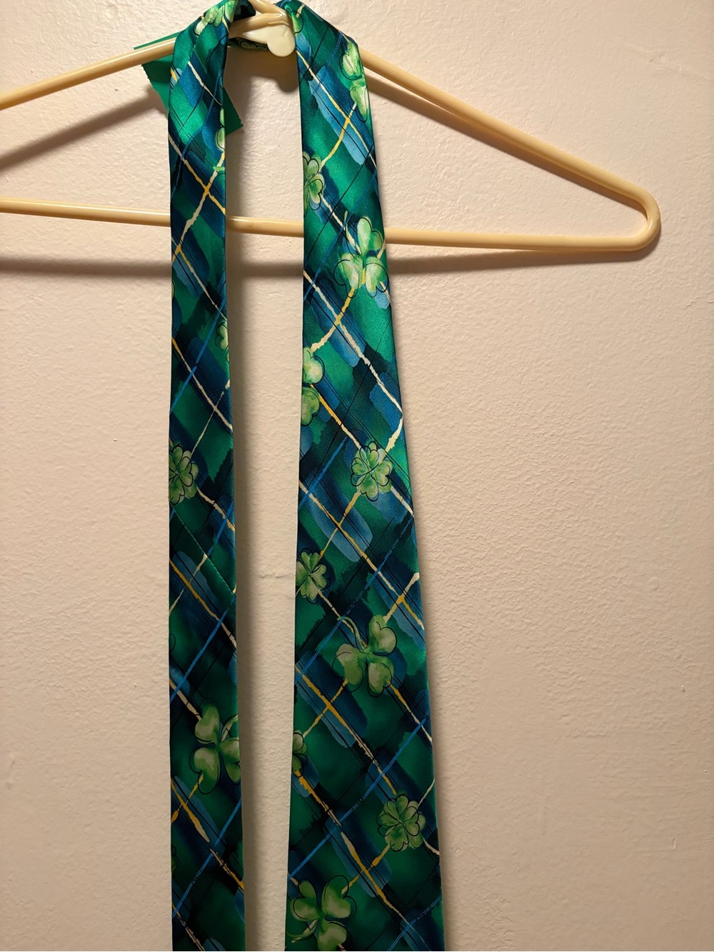 J. Garcia Malachite Valley Shamrock Tie - Picture 2 of 5